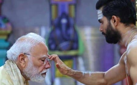 प्रधानमंत्री नरेंद्र मोदी के सरकार प्रमुख के रूप में 25 वर्ष: श्री विनायक मंदिर में पूजा कर की देश की समृद्धि की कामना