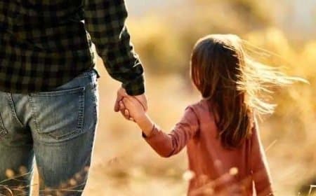 बच्चे को जबरन चूमना स्नेह नहीं: मुंबई की पॉक्सो कोर्ट ने 50 वर्षीय व्यक्ति को सुनाई 5 साल की कठोर कैद  