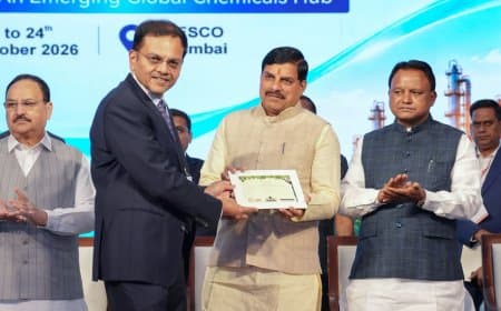 मुंबई में इंडिया केम-2026 का शुभारंभ...धार-सीहोर में औद्योगिक विकास की बयार, बीना बनेगी पेट्रोकेमिकल हब