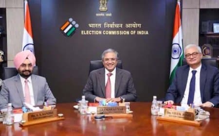 आरटीआई ने उजागर किए आयोग में मतभेद... दो चुनाव आयुक्तों ने अधिकारी के आचरण पर जताई थी आपत्ति 
