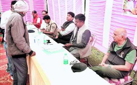 परसमनिया में प्रशासन का पूरा अमला पहुंचा, एक दिन में 3150 शिकायतों का मौके पर निराकरण