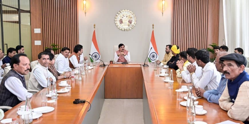 मध्यप्रदेश: 27 फीसदी ओबीसी आरक्षण की मांग को लेकर सीएम से गुहार, कहा-सुप्रीम कोर्ट में हो मजबूत पैरवी 