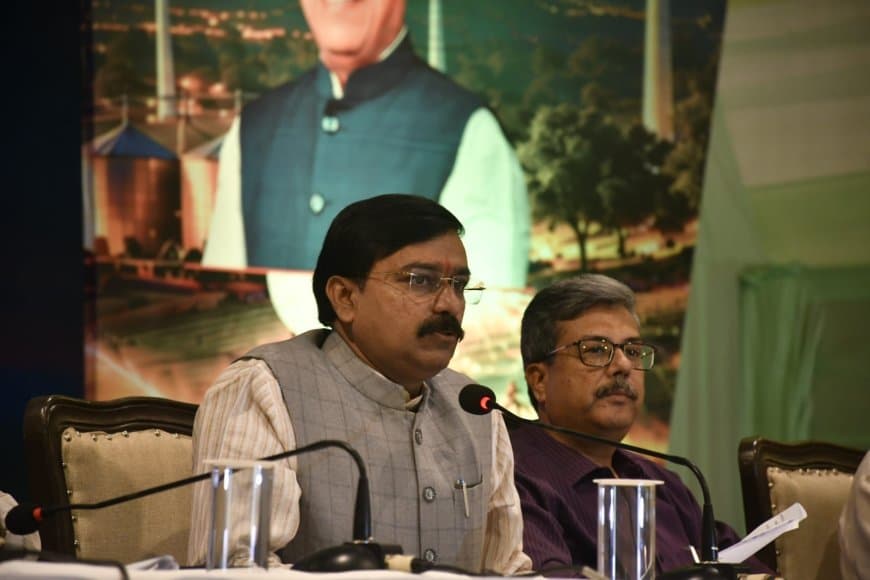 मध्य प्रदेश स्थापना दिवस 2026: लाल परेड ग्राउंड में 1 से 3 नवंबर तक 'राज्योत्सव', मोनाली ठाकुर और मामे खान की प्रस्तुतियां