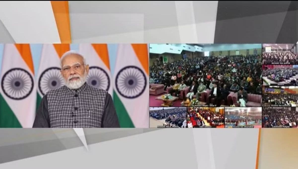 Rojgar Mela 2023: PM Modi Distributed 71,000 Appointment Letters Virtually! See More...