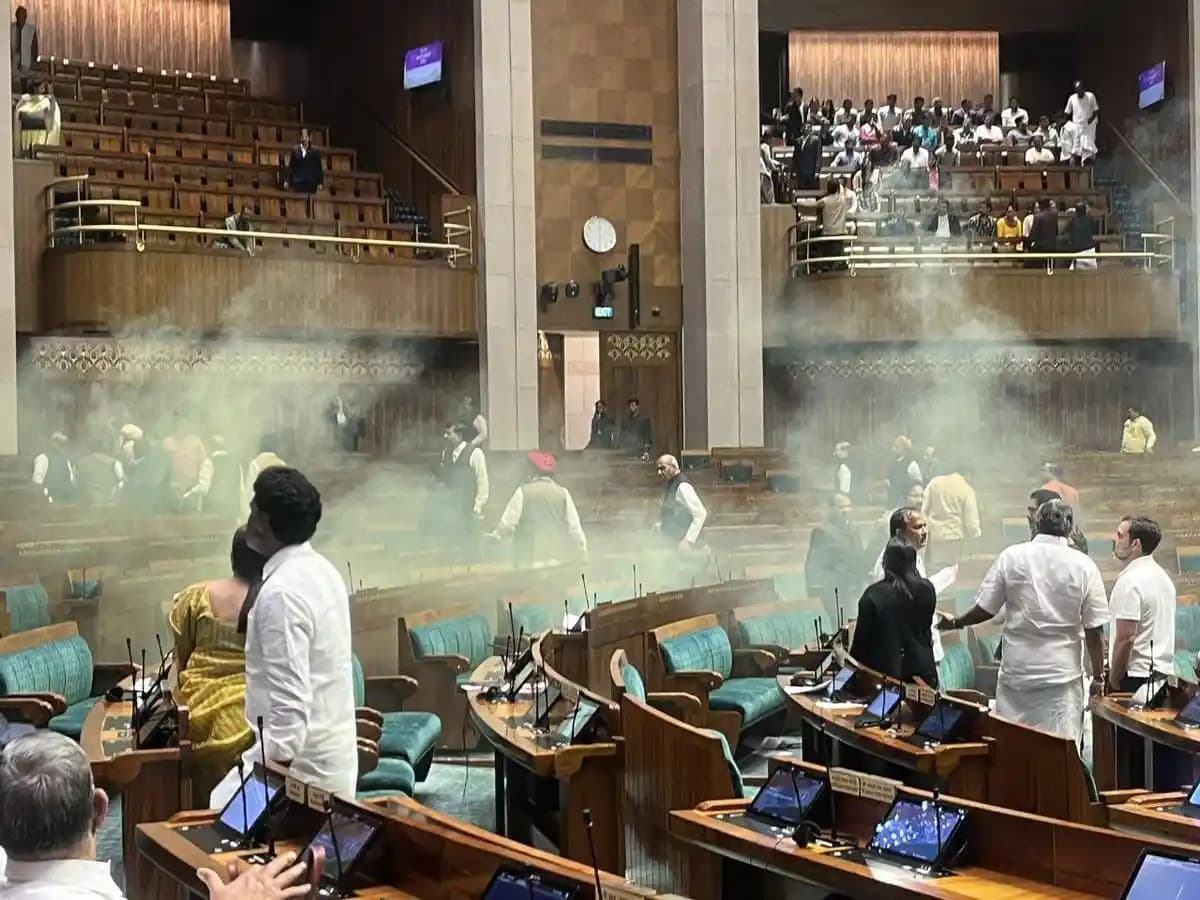 Lok Sabha Security Breach: How did the major lapse in the security of Parliament happen? This is the entire process of giving entry to the common people in the audience gallery.