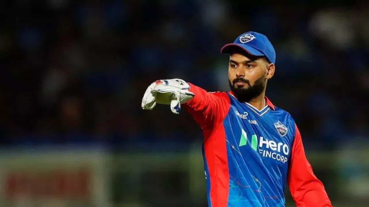 Rishabh Pant Becomes Most Expensive Player To Sold at IPL, Goes For LSG at 27 Crores !