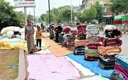 सतना में 500 रुपए दो और जहां मन हो वहीं दुकान सजाओ: नगर निगम कर्मचारियों पर फुटपाथ–सड़क बेचने के गंभीर आरोप, बाजार बैठकी की रसीदों से खुली पोल