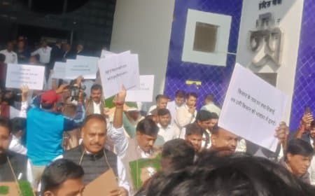 विधानसभा में कृषि मंत्री बेहोश... नगर पालिका संशोधन विधेयक हुआ पास