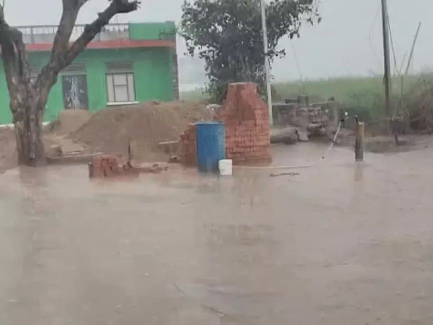 एमपी के 28 जिलों में अलर्ट: गुना-बड़वानी, धार और मुरैना में बारिश मंगलवार को गुना, बड़वानी, धार के मनावर और मुरैना में तेज बारिश हुई।