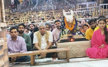 मध्यप्रदेश: बाबा महाकाल की शरण में पहुंचे पूर्व उपराष्ट्रपति धनखड़