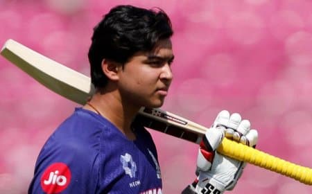 भगवान का टूटेगा रिकॉर्ड! अब 15 साल के सूर्यवंशी भारतीय क्रिकेट टीम में दिखाएंगे अपना ‘वैभव’ भगवान का टूटेगा रिकॉर्ड! अब 15 साल के सूर्यवंशी भारतीय क्रिकेट टीम में दिखाएंगे अपना ‘वैभव’