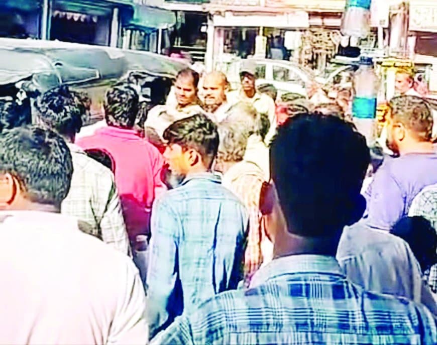 छात्राओं से छेड़छाड़ करने वाले मनचलों की पिटाई, तीन आरोपी गिरफ्तार सीधी छात्राओं से छेड़छाड़ करने वाले मनचलों की पिटाई, तीन आरोपी गिरफ्तार सीधी