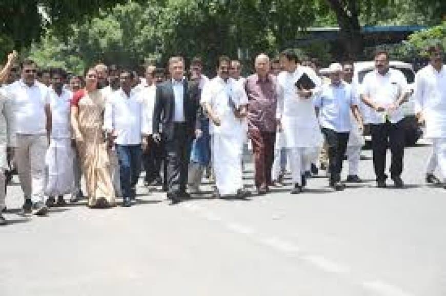 एमपी राज्यसभा चुनाव: मीनाक्षी नटराजन का नामांकन रद्द होने पर भड़की कांग्रेस, चुनाव आयोग पहुंची, जानिए कांग्रेसी की दलीलें एमपी राज्यसभा चुनाव: मीनाक्षी नटराजन का नामांकन रद्द होने पर भड़की कांग्रेस, चुनाव आयोग पहुंची, जानिए कांग्रेसी की दलीलें