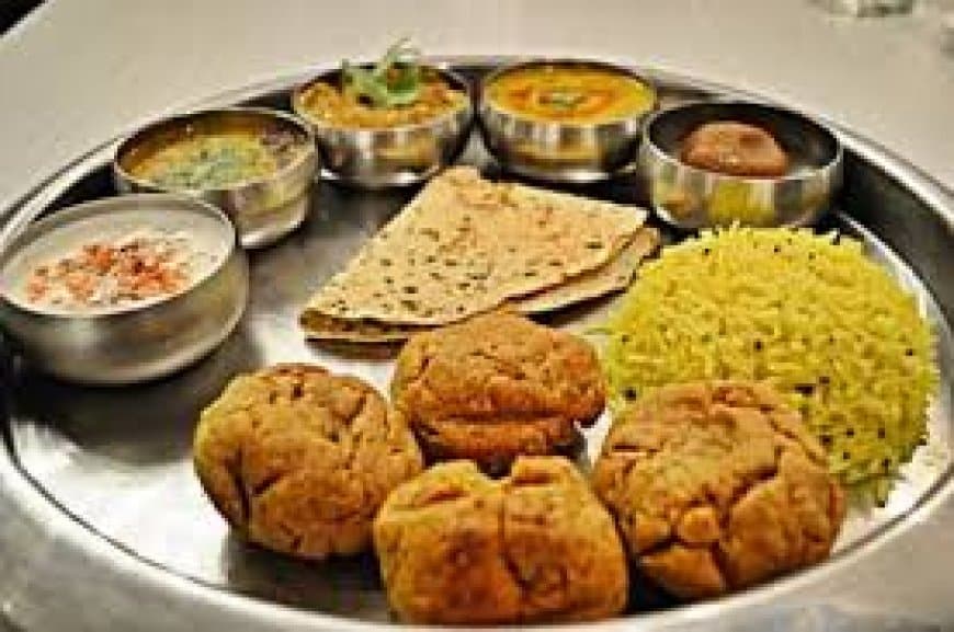 Vastu Tips For Eating: घर की इन 5 जगहों पर बैठकर कभी न खाएं खाना, छा जाएगी कंगाली और बीमारियां Vastu Tips For Eating: घर की इन 5 जगहों पर बैठकर कभी न खाएं खाना, छा जाएगी कंगाली और बीमारियां