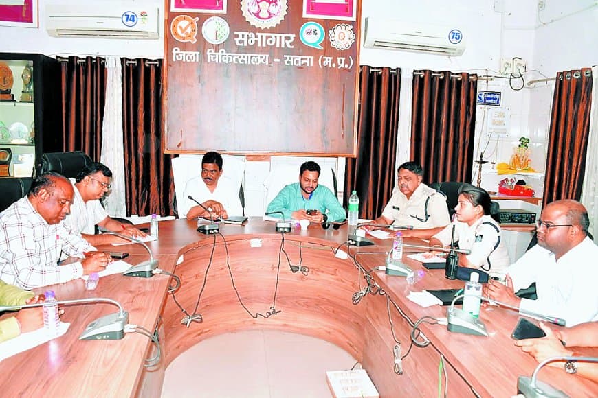 जिला अस्पताल में अव्यवस्था रोकने प्रशासन के बड़े फैसले, निगरानी सख्त जिला अस्पताल में अव्यवस्था रोकने प्रशासन के बड़े फैसले, निगरानी सख्त