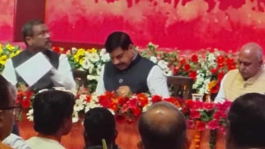 मध्यप्रदेश: सीएम डॉ. मोहन यादव ने कहा- 12 वर्ष के सिंहस्थ जैसा प्रधानमंत्री मोदी का कार्यकाल मध्यप्रदेश: सीएम डॉ. मोहन यादव ने कहा- 12 वर्ष के सिंहस्थ जैसा प्रधानमंत्री मोदी का कार्यकाल