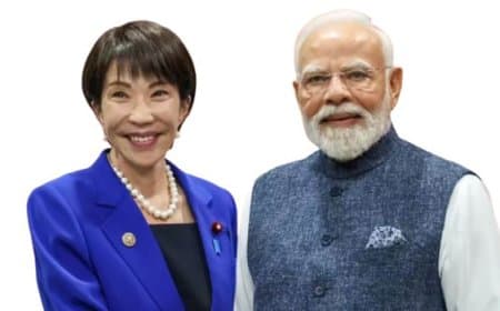 भारत-जापान शिखर सम्मेलन 2026: एआई-फार्मा समझौतों के बीच पीएम मोदी ने पीएम ताकाइची को बताया 'छोटी बहन' भारत-जापान शिखर सम्मेलन 2026: एआई-फार्मा समझौतों के बीच पीएम मोदी ने पीएम ताकाइची को बताया 'छोटी बहन'