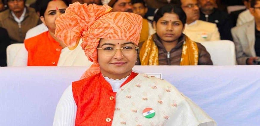 मध्यप्रदेश: नगरीय विकास राज्य मंत्री प्रतिमा बागरी के जाति प्रमाण पत्र केस में ढोल पिटवाने पर नया विवाद मध्यप्रदेश: नगरीय विकास राज्य मंत्री प्रतिमा बागरी के जाति प्रमाण पत्र केस में ढोल पिटवाने पर नया विवाद