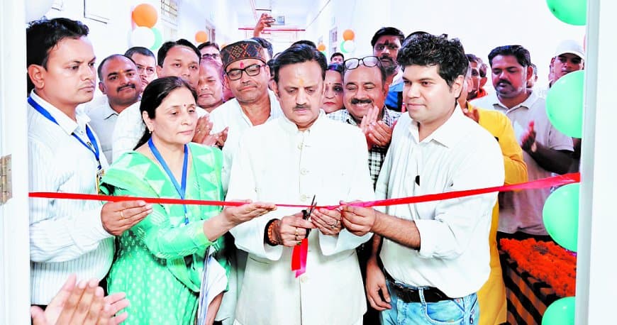 रीवा को स्वास्थ्य और विकास की नई सौगातें, डिप्टी सीएम ने कई परियोजनाएं परखी रीवा को स्वास्थ्य और विकास की नई सौगातें, डिप्टी सीएम ने कई परियोजनाएं परखी