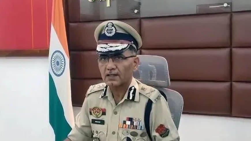 त्रिपुरा में हड़कंप: पुलिस मुख्यालय में मिला डीजीपी धनखड़ का शव ... नीरव मोदी घोटाले की जांच का किया था नेतृत्व त्रिपुरा में हड़कंप: पुलिस मुख्यालय में मिला डीजीपी धनखड़ का शव ... नीरव मोदी घोटाले की जांच का किया था नेतृत्व