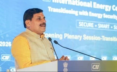 मध्य प्रदेश बना रिन्यूएबल एनर्जी का पावरहाउस: सीएम डॉ. मोहन यादव ने दिल्ली में गिनाईं उपलब्धियां मध्य प्रदेश बना रिन्यूएबल एनर्जी का पावरहाउस: सीएम डॉ. मोहन यादव ने दिल्ली में गिनाईं उपलब्धियां