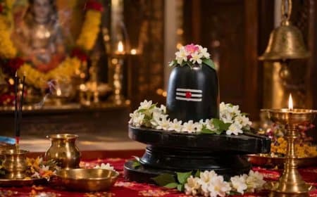 सावन सोमवार और प्रदोष व्रत का बना दुर्लभ महासंयोग, उज्जैन से काशी तक गूंजे जय महाकाल-हर-हर महादेव