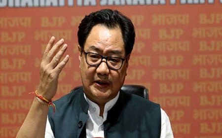 महिला आरक्षण कानून लागू होने की हलचल तेज, संसद का विशेष सत्र बुलाने के संकेत...विपक्ष में फिर बढ़ गई बेचैनी महिला आरक्षण कानून लागू होने की हलचल तेज, संसद का विशेष सत्र बुलाने के संकेत...विपक्ष में फिर बढ़ गई बेचैनी
