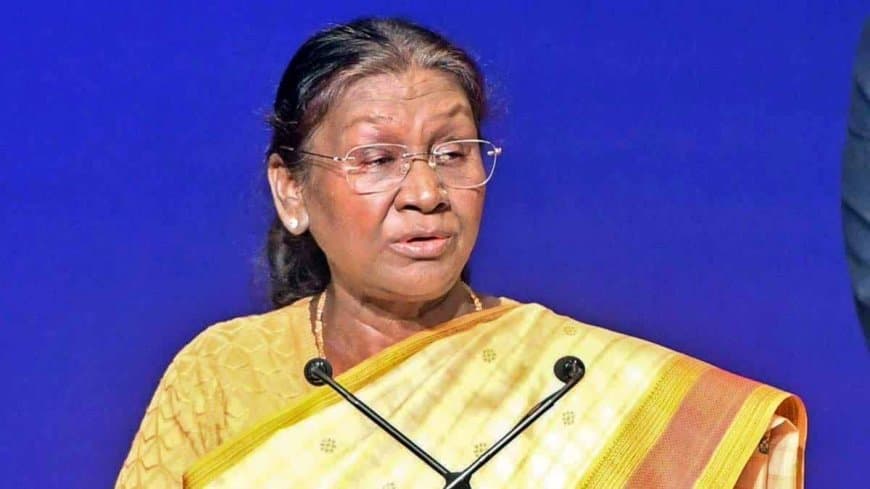 शिक्षा माफिया की खैर नहीं! राष्ट्रपति द्रौपदी मुर्मू की मंजूरी के बाद परीक्षा संशोधन विधेयक बना कानून शिक्षा माफिया की खैर नहीं! राष्ट्रपति द्रौपदी मुर्मू की मंजूरी के बाद परीक्षा संशोधन विधेयक बना कानून
