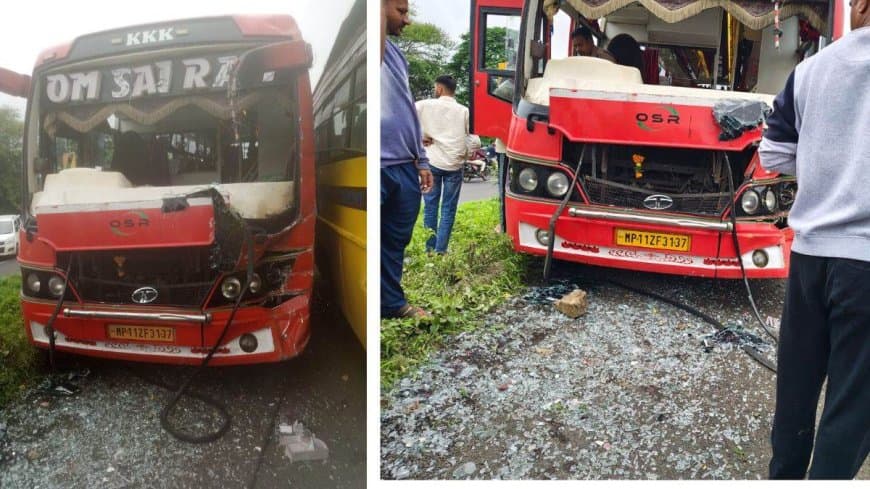 एमपी: धार में स्कूल बस को बस ने मारी टक्कर, दर्जनभर घायल... बच्चों में मची चीख-पुकार... दोनों बस चकनाचूर एमपी: धार में स्कूल बस को बस ने मारी टक्कर, दर्जनभर घायल... बच्चों में मची चीख-पुकार... दोनों बस चकनाचूर