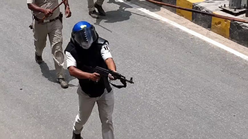 सुप्रीम कोर्ट में बिहार सरकार का जवाब: NEET प्रदर्शन के दौरान AK-47 से फायरिंग हुई सुप्रीम कोर्ट में बिहार सरकार का जवाब: NEET प्रदर्शन के दौरान AK-47 से फायरिंग हुई