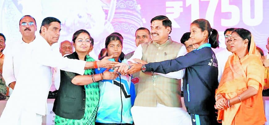 विंध्य के खेतों तक जल्द पहुंचेगा नर्मदा का पानी, मैहर को 450 करोड़ की विकास सौगात विंध्य के खेतों तक जल्द पहुंचेगा नर्मदा का पानी, मैहर को 450 करोड़ की विकास सौगात