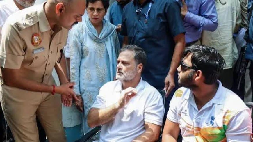 राहुल-प्रियंका का थाने में अनोखा विरोध प्रदर्शन: पैलेट गन से लेकर चरखे तक, भाजपा बोली- नौटंकी कर रहे राहुल राहुल-प्रियंका का थाने में अनोखा विरोध प्रदर्शन: पैलेट गन से लेकर चरखे तक, भाजपा बोली- नौटंकी कर रहे राहुल