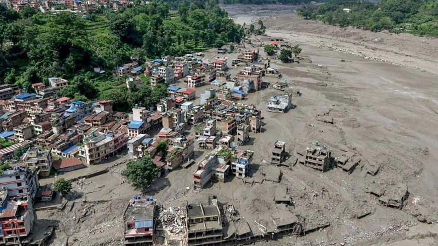 नेपाल त्रासदी: मृतकों की संख्या पहुंच पांच सौ के करीब... सैकड़ों भारतीयों समेत हजारों लोग अभी भी लापता नेपाल त्रासदी: मृतकों की संख्या पहुंच पांच सौ के करीब... सैकड़ों भारतीयों समेत हजारों लोग अभी भी लापता