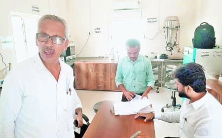 सतना में शुद्ध पेयजल पर सवाल, चूना मिलाकर सप्लाई का आरोप, 63 दिन बाद भी नहीं सुधरी व्यवस्था सतना में शुद्ध पेयजल पर सवाल, चूना मिलाकर सप्लाई का आरोप, 63 दिन बाद भी नहीं सुधरी व्यवस्था