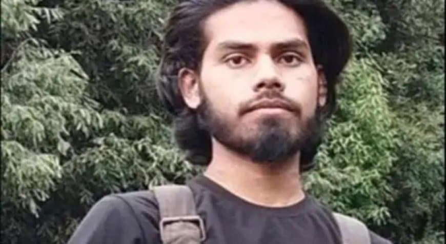 बडगाम एनकाउंटर: पुंछ एयरफोर्स हमलावर और लश्कर आतंकी यासिर ढेर, हाशिम मूसा फरार बडगाम एनकाउंटर: पुंछ एयरफोर्स हमलावर और लश्कर आतंकी यासिर ढेर, हाशिम मूसा फरार