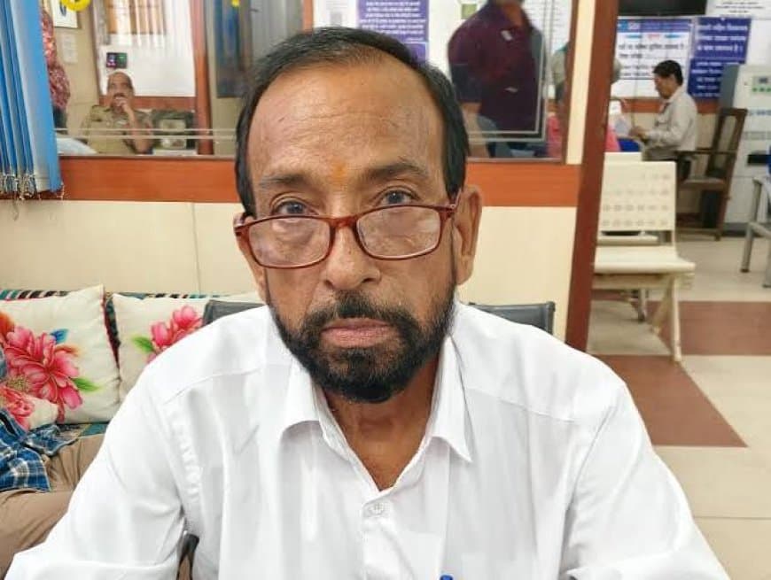 रीवा के चाकघाट CMO ने महिला कंप्यूटर ऑपरेटर से आपत्तिजनक डिमांड की...! पूरी नहीं की तो नौकरी से निकाला रीवा के चाकघाट CMO ने महिला कंप्यूटर ऑपरेटर से आपत्तिजनक डिमांड की...! पूरी नहीं की तो नौकरी से निकाला