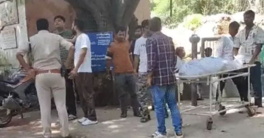 लेबर इंस्पेक्टर की परीक्षा देने आए उज्जैन के युवक ने होटल में की आत्महत्या, सुसाइड नोट बरामद लेबर इंस्पेक्टर की परीक्षा देने आए उज्जैन के युवक ने होटल में की आत्महत्या, सुसाइड नोट बरामद
