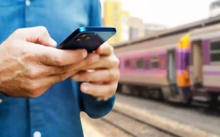 Indian Railways Rules: ट्रेन या स्टेशन पर मोबाइल स्पीकर पर गाने बजाए तो लगेगा 1000 रुपये जुर्माना, जानिए नया नियम Indian Railways Rules: ट्रेन या स्टेशन पर मोबाइल स्पीकर पर गाने बजाए तो लगेगा 1000 रुपये जुर्माना, जानिए नया नियम