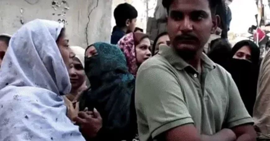 पेशावर में स्कूल की छत गिरने से 35 की मौत: 34 मासूम बच्चे और एक टीचर शामिल, पिछले 6 महीने में चौथा बड़ा हादसा पेशावर में स्कूल की छत गिरने से 35 की मौत: 34 मासूम बच्चे और एक टीचर शामिल, पिछले 6 महीने में चौथा बड़ा हादसा