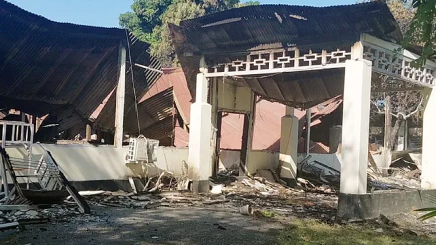 अरुणाचल प्रदेश के पासीघाट में उपद्रव: सियांग प्रोजेक्ट के विरोध में भड़की हिंसा, केंद्र ने भेजी RAF की 2 कंपनियां अरुणाचल प्रदेश के पासीघाट में उपद्रव: सियांग प्रोजेक्ट के विरोध में भड़की हिंसा, केंद्र ने भेजी RAF की 2 कंपनियां